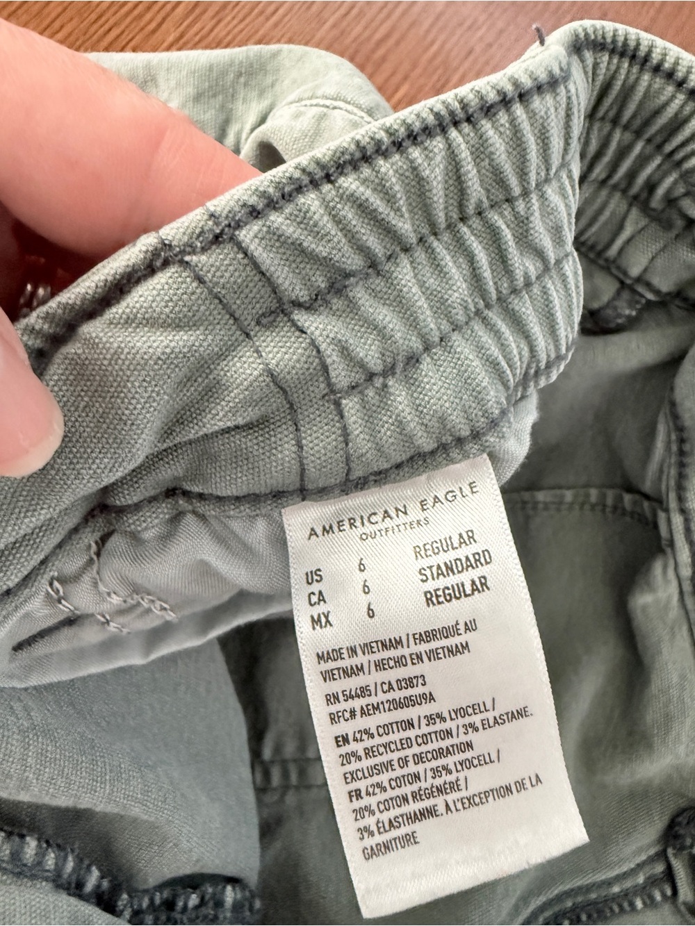 American Eagle Outfitters Sage Green Elastic-Waist Bottoms - Size 6